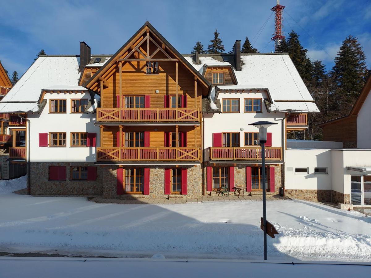 Pohorje Village Wellbeing - Family Bolfenk Apartment