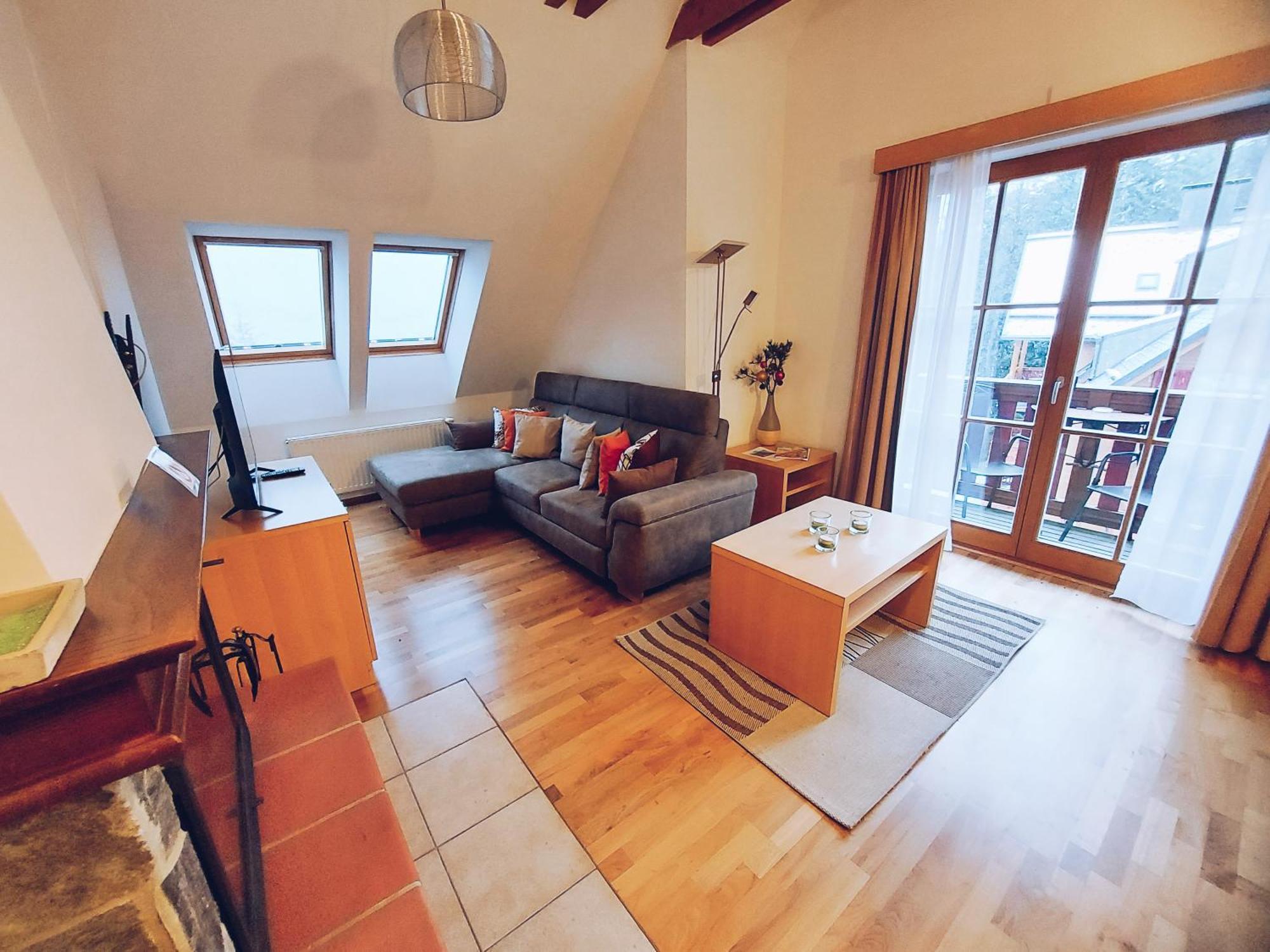 Pohorje Village Wellbeing - Family Bolfenk Apartment