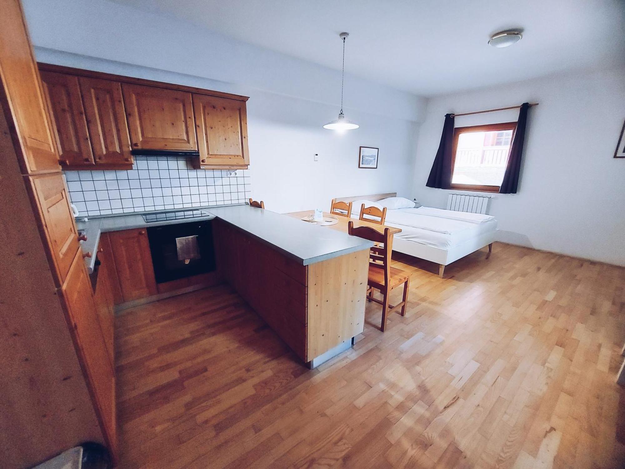 Pohorje Village Wellbeing - Family Bolfenk Apartment *